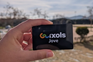 El Guíxols Jove ja és una realitat: un carnet amb descomptes als comerços per al jovent 